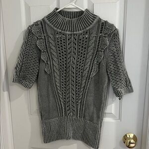 White House Black Market Gray Cable-Knit Short Sleeve Turtleneck Sweater